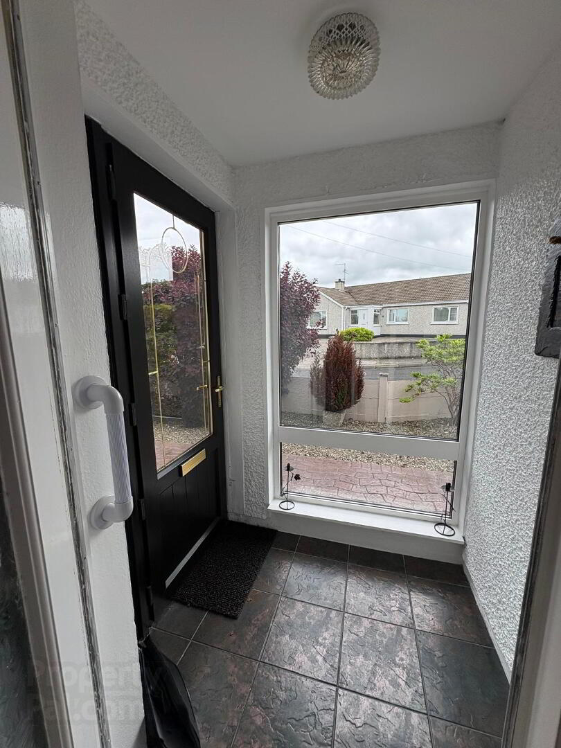 1 Lansdown Park 4 of 43