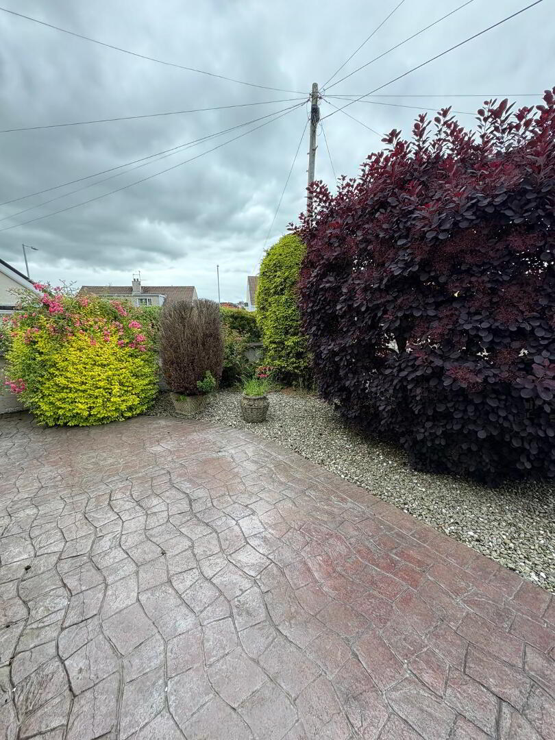 1 Lansdown Park 38 of 43