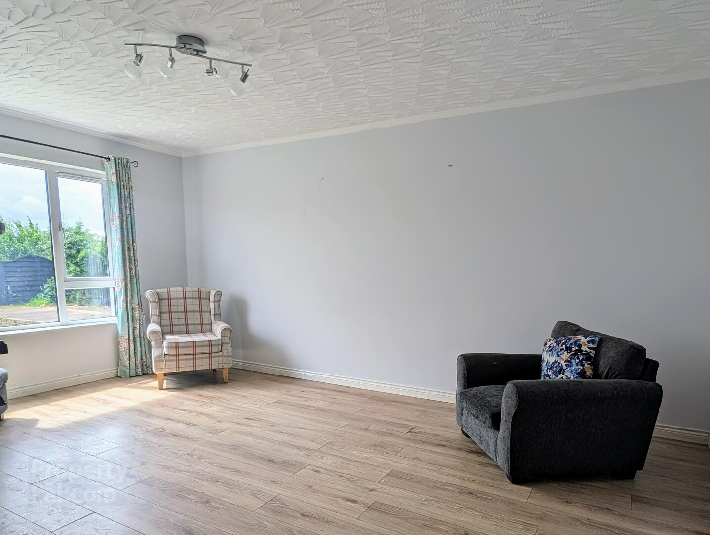 39 Wheatfield Avenue 6 of 27
