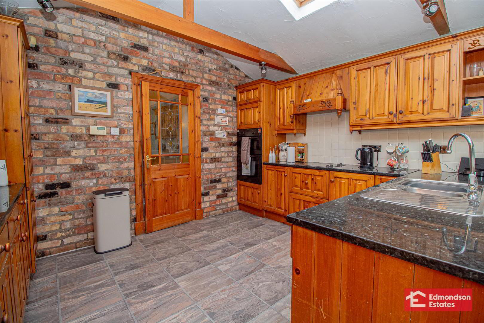 43 Cushendall Road 15 of 44