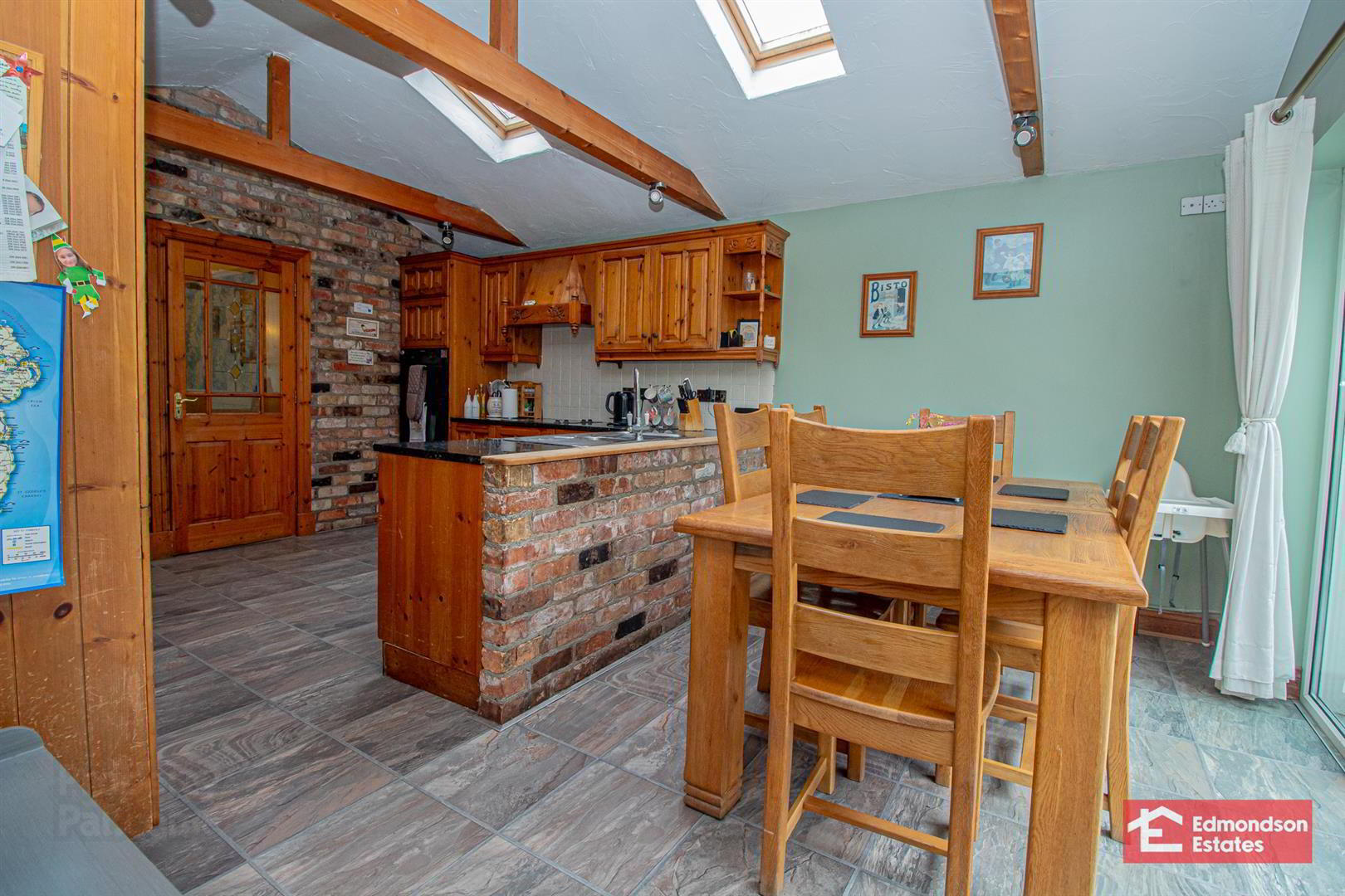 43 Cushendall Road 16 of 44
