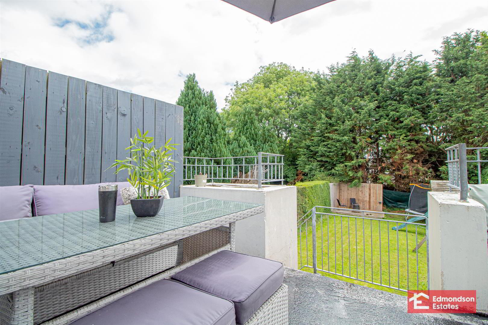 43 Cushendall Road 20 of 44