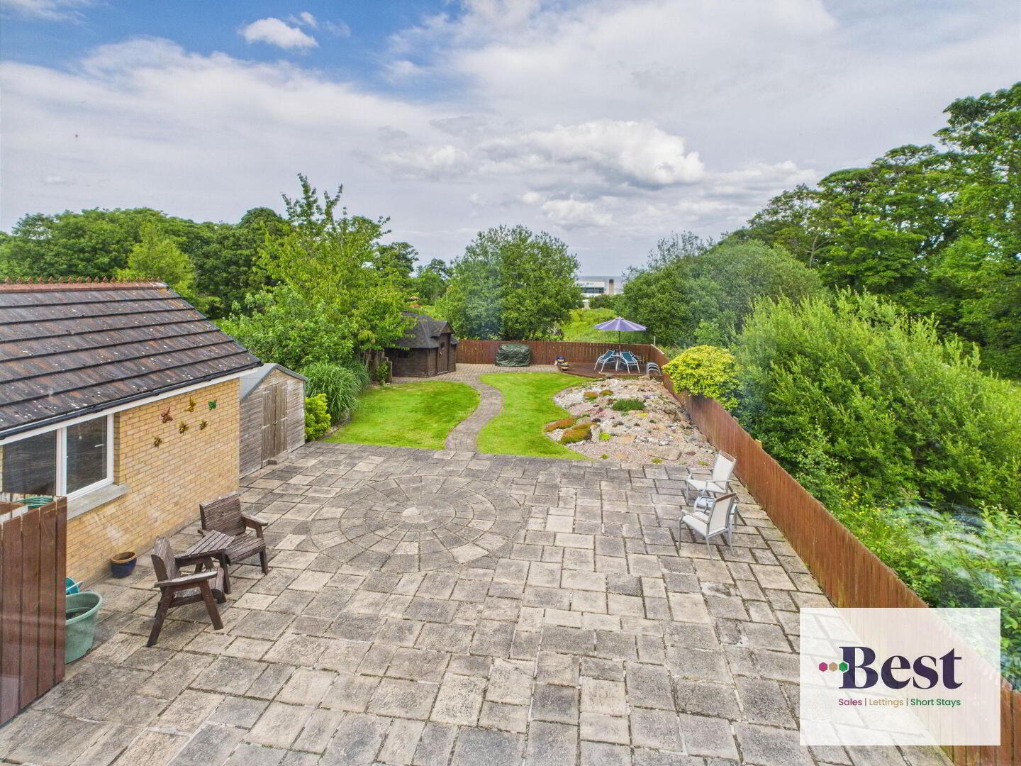 46 Corran Manor 30 of 30