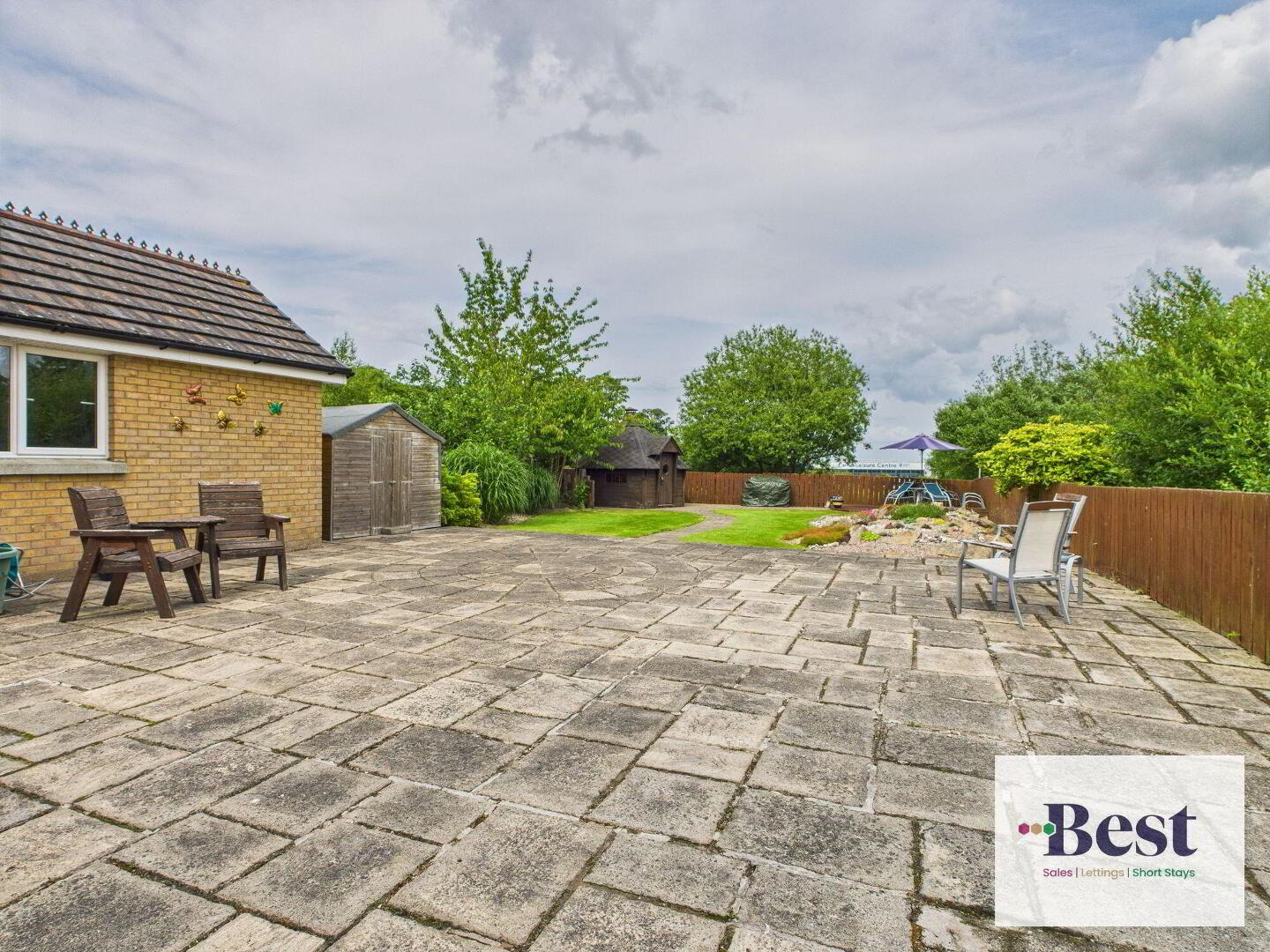 46 Corran Manor 29 of 30
