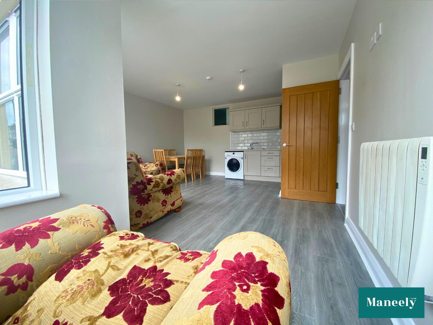 158d Moore Street 5 of 12