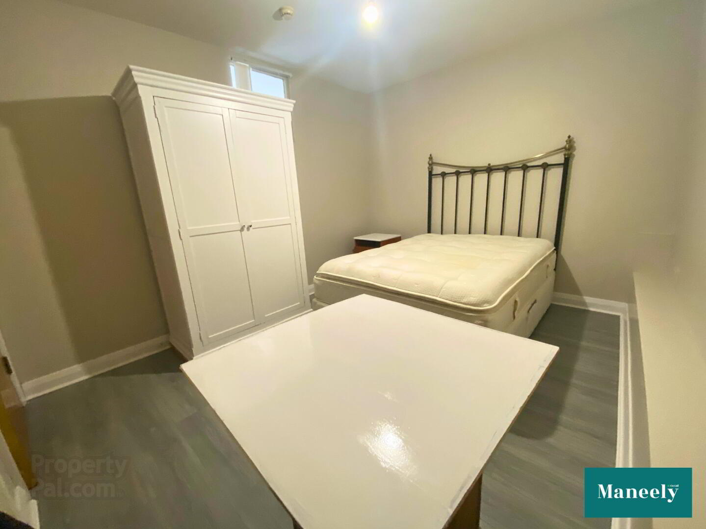 158d Moore Street 11 of 12