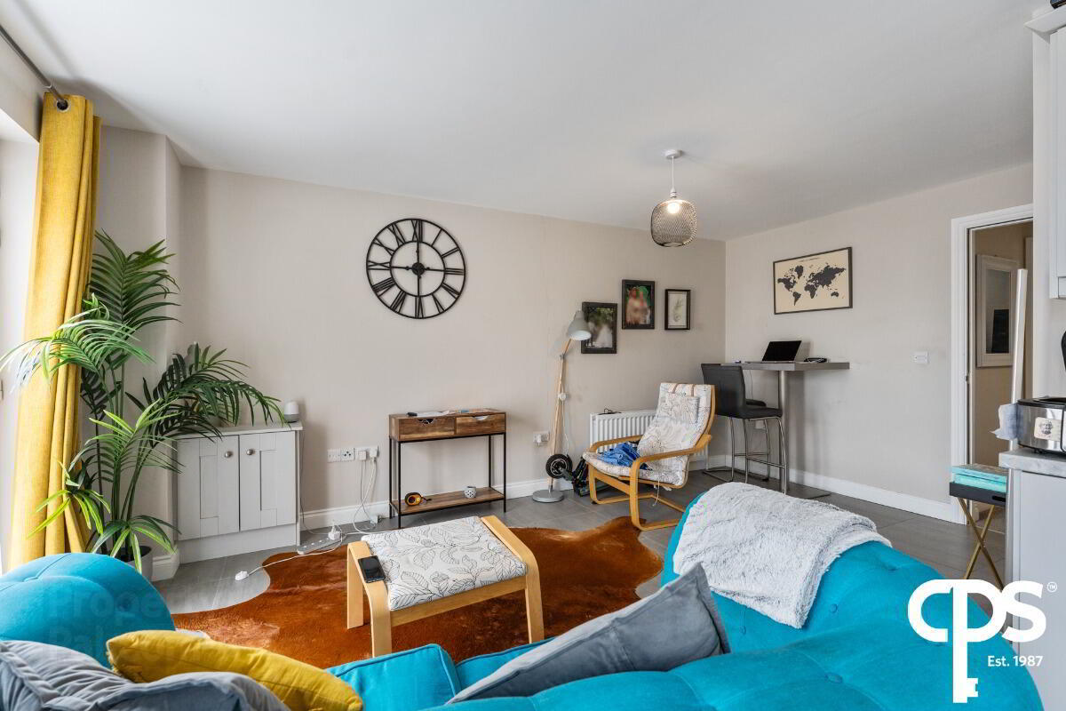 Apt 4, 12a Highgrove Meadows 5 of 13