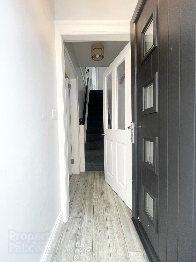 22 Eglinton Lane 3 of 22