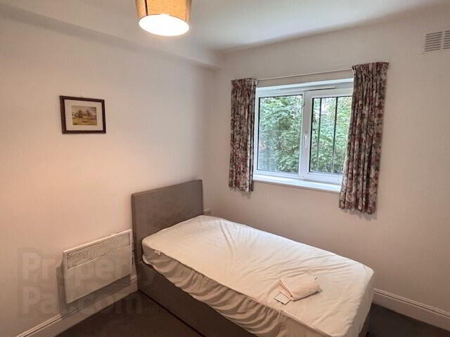 Apt 11, Ashbrook, Victoria Cross 4 of 7
