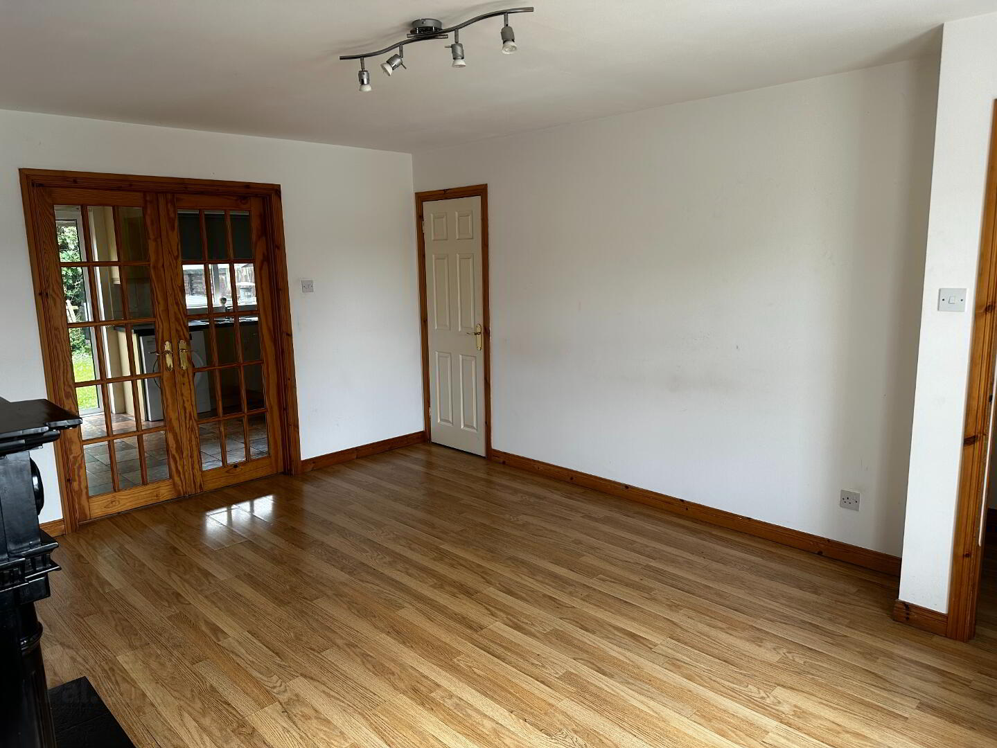 13 Oaktree Manor 5 of 20