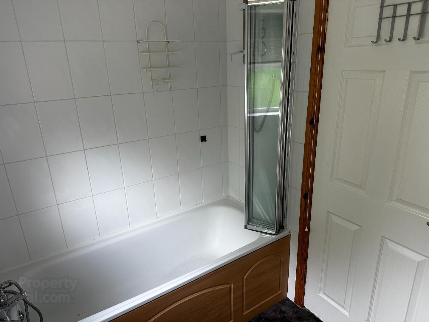 13 Oaktree Manor 17 of 20