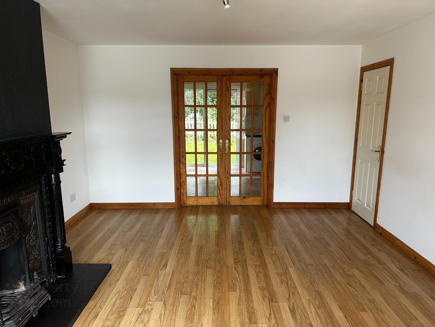 13 Oaktree Manor 4 of 20