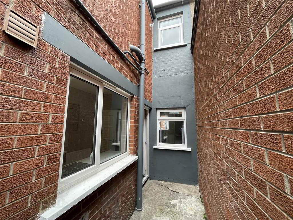 42 Oakman Street 8 of 14