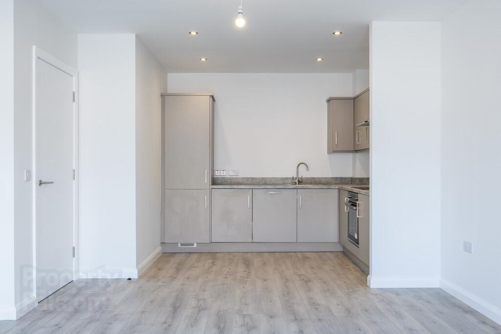Apt 1, 1 Kings Hall Road 3 of 11