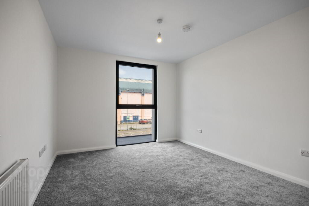 Apt 1, 1 Kings Hall Road 7 of 11