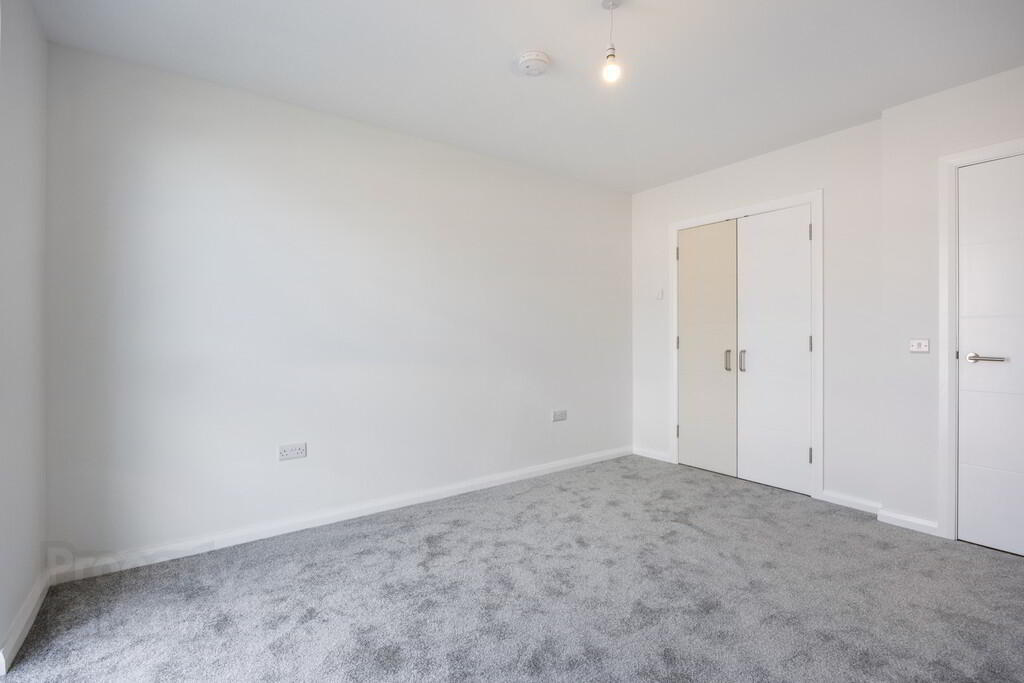 Apt 1, 1 Kings Hall Road 8 of 11
