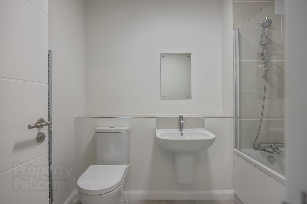 Apt 1, 1 Kings Hall Road 10 of 11