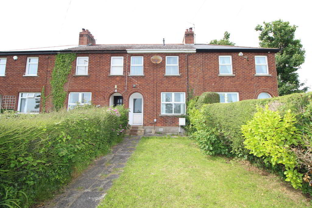 102 Shore Road 1 of 18