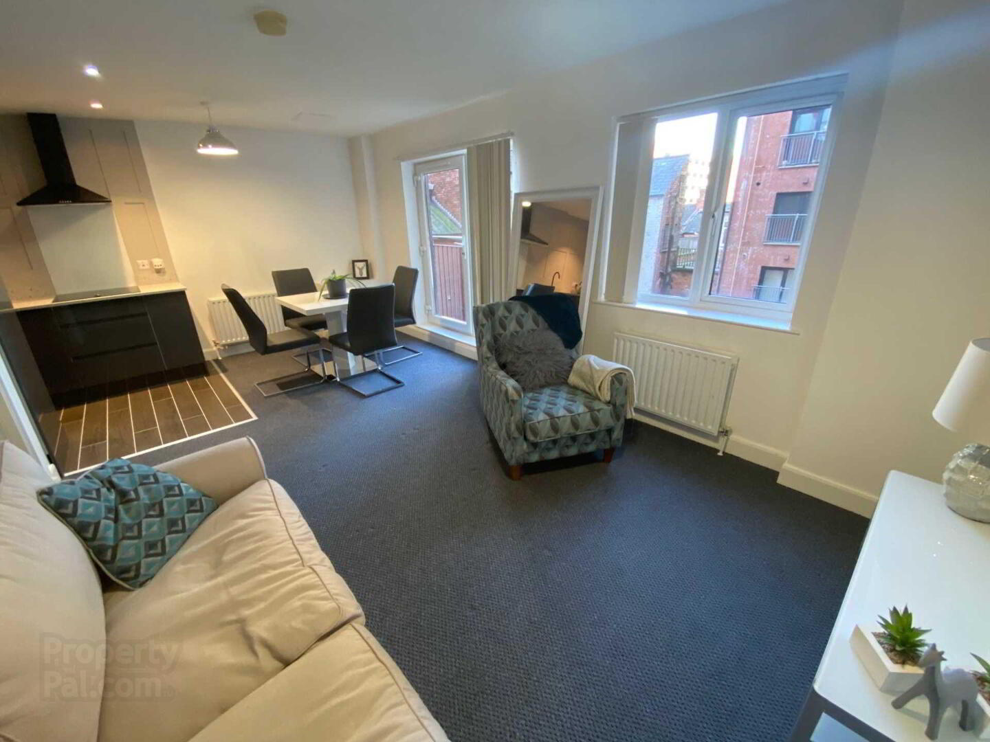 309 College Court Central 4 of 15