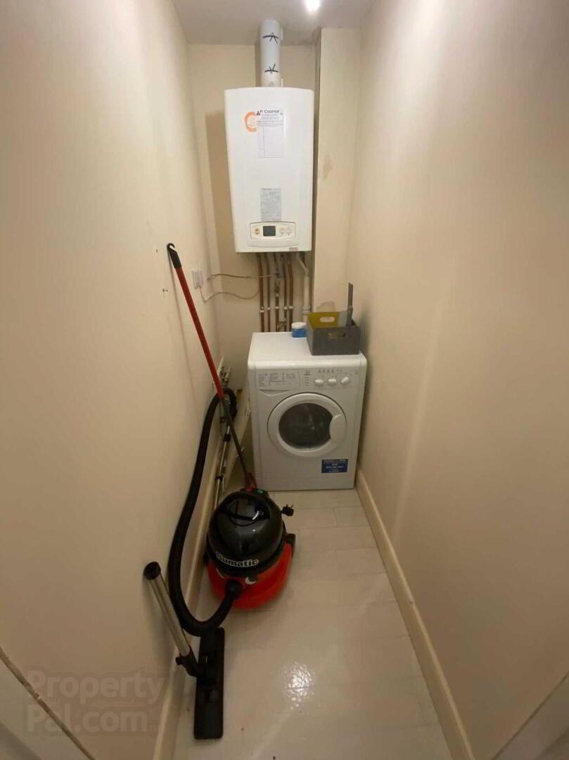 309 College Court Central 9 of 15