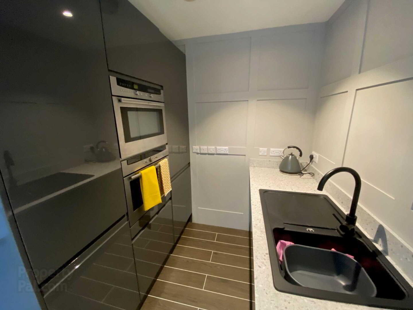 309 College Court Central 8 of 15