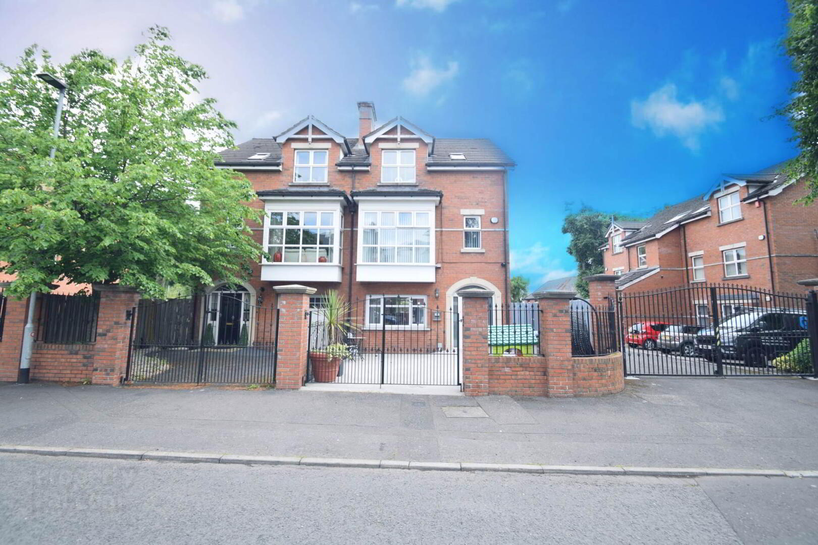 property description image