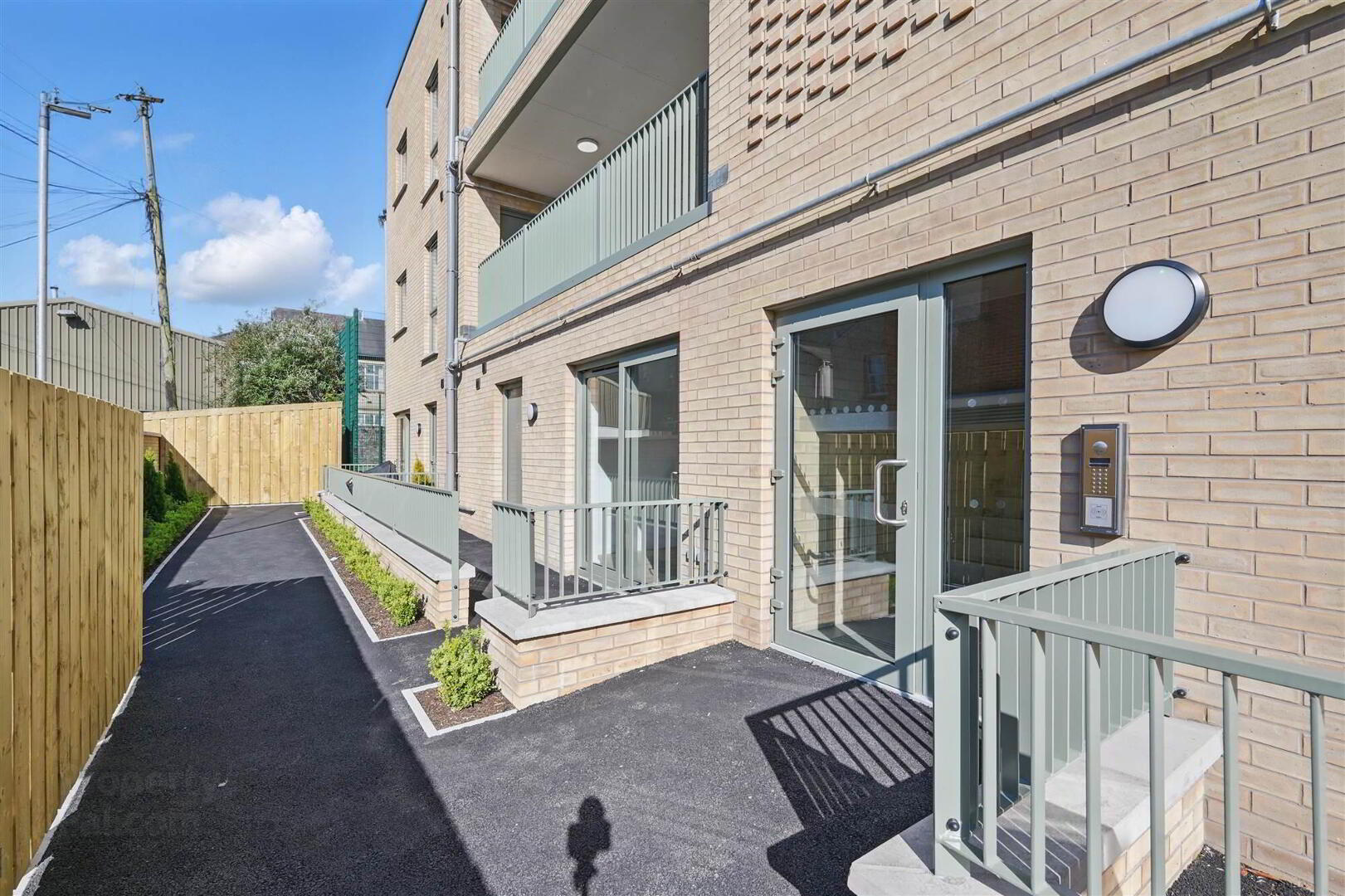 property description image