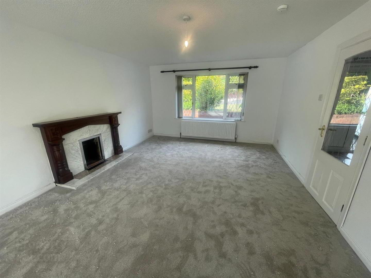 property description image