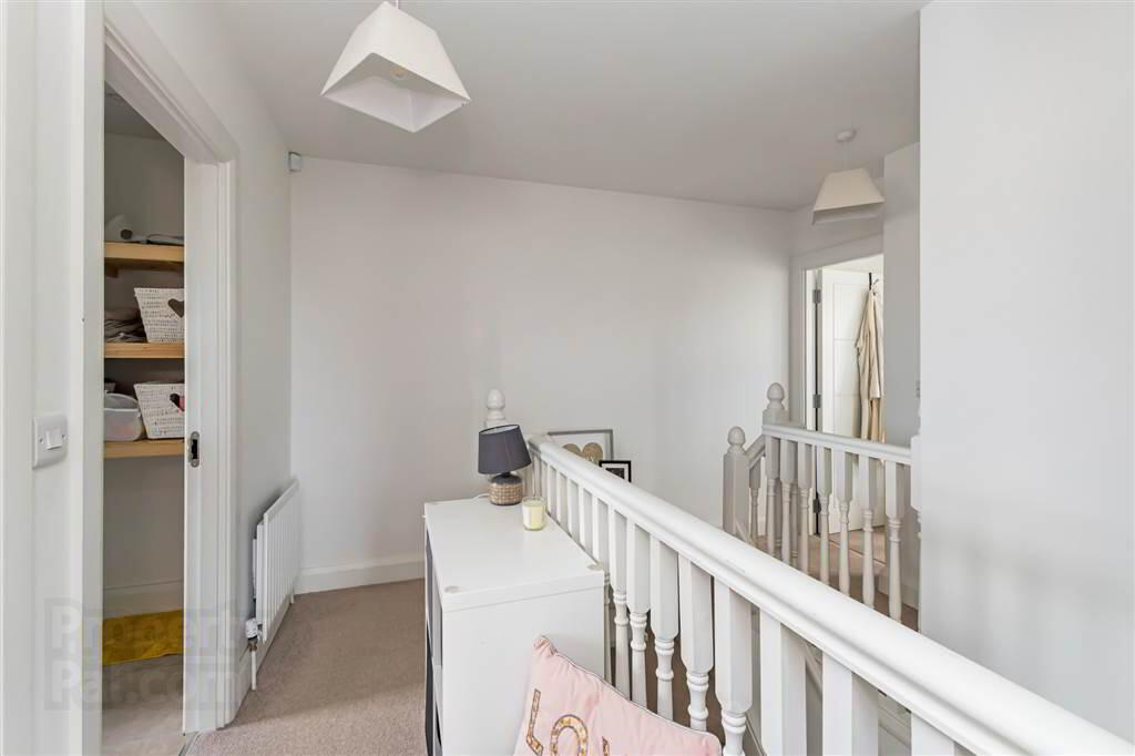 19 Woodbrook Manor 15 of 27