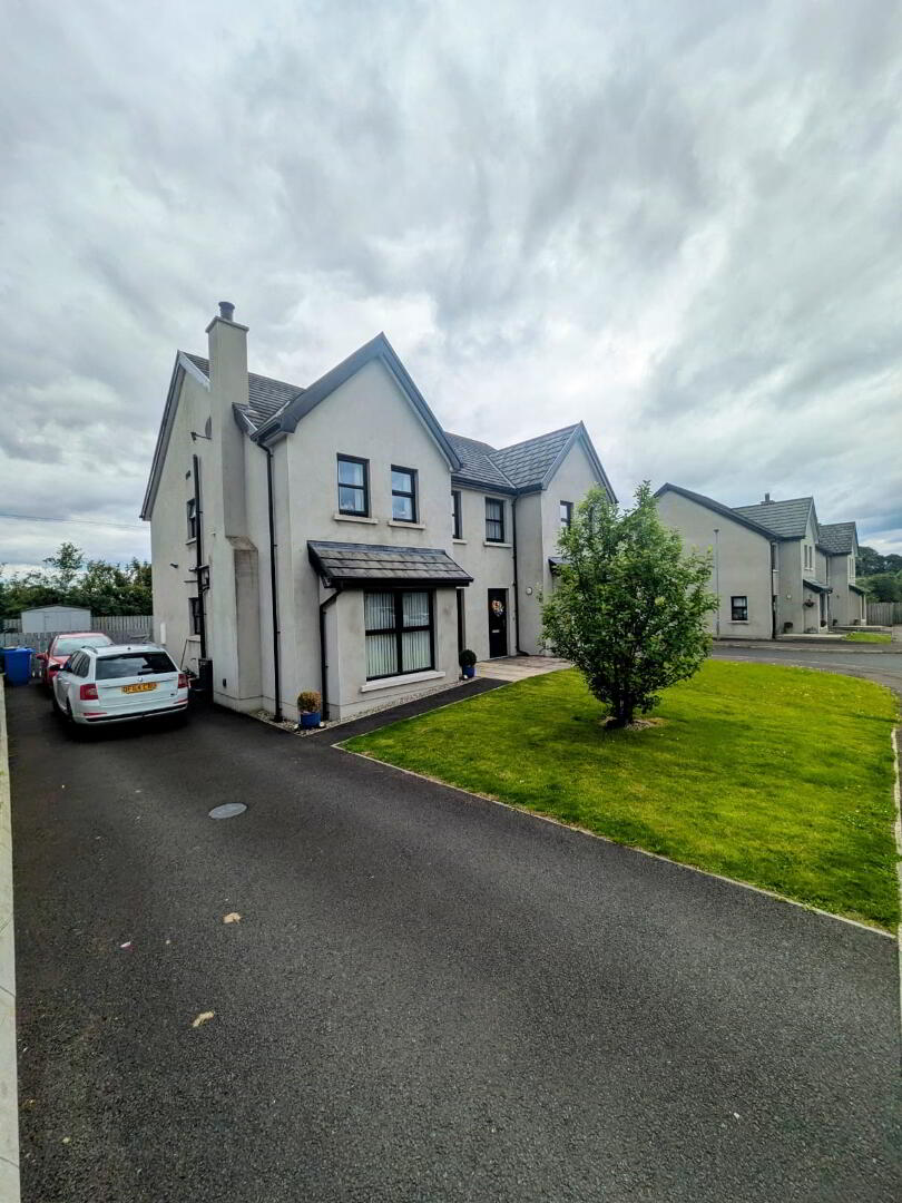 10 Drumsurn Court 2 of 9