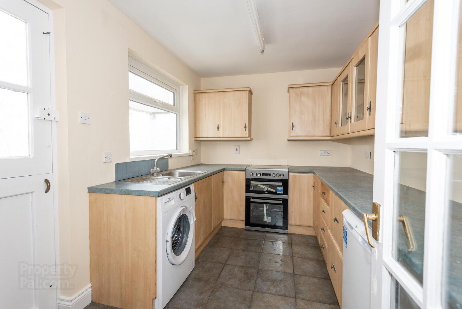 38 Harleston Street 6 of 11