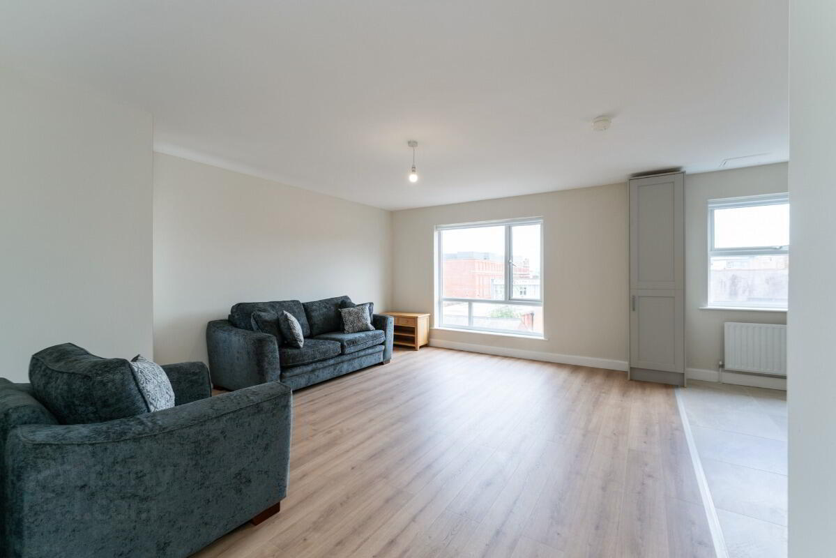 407 College Court Central 3 of 9