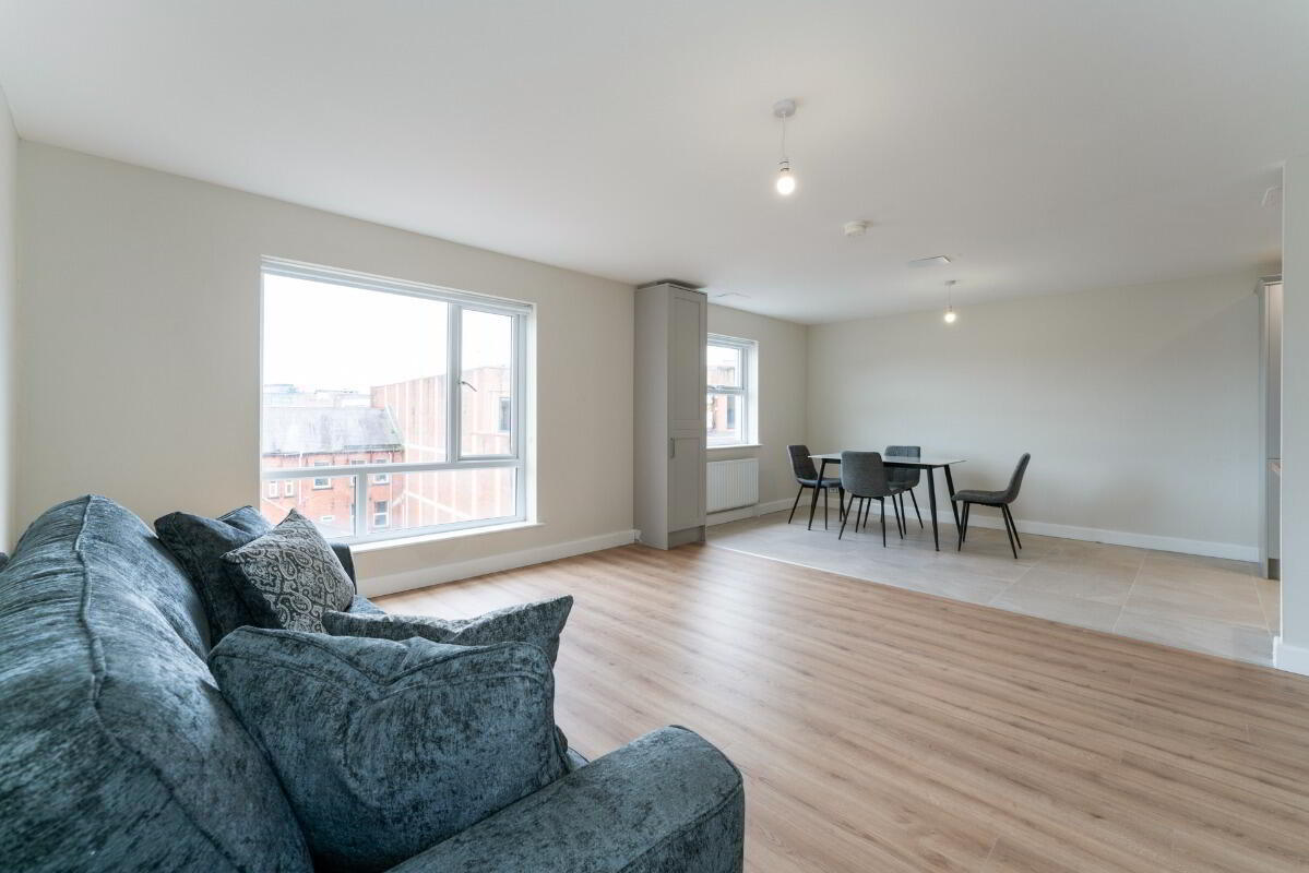 407 College Court Central 4 of 9