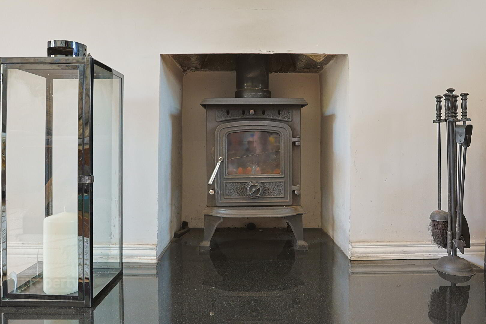 14 Roes Hill 11 of 68