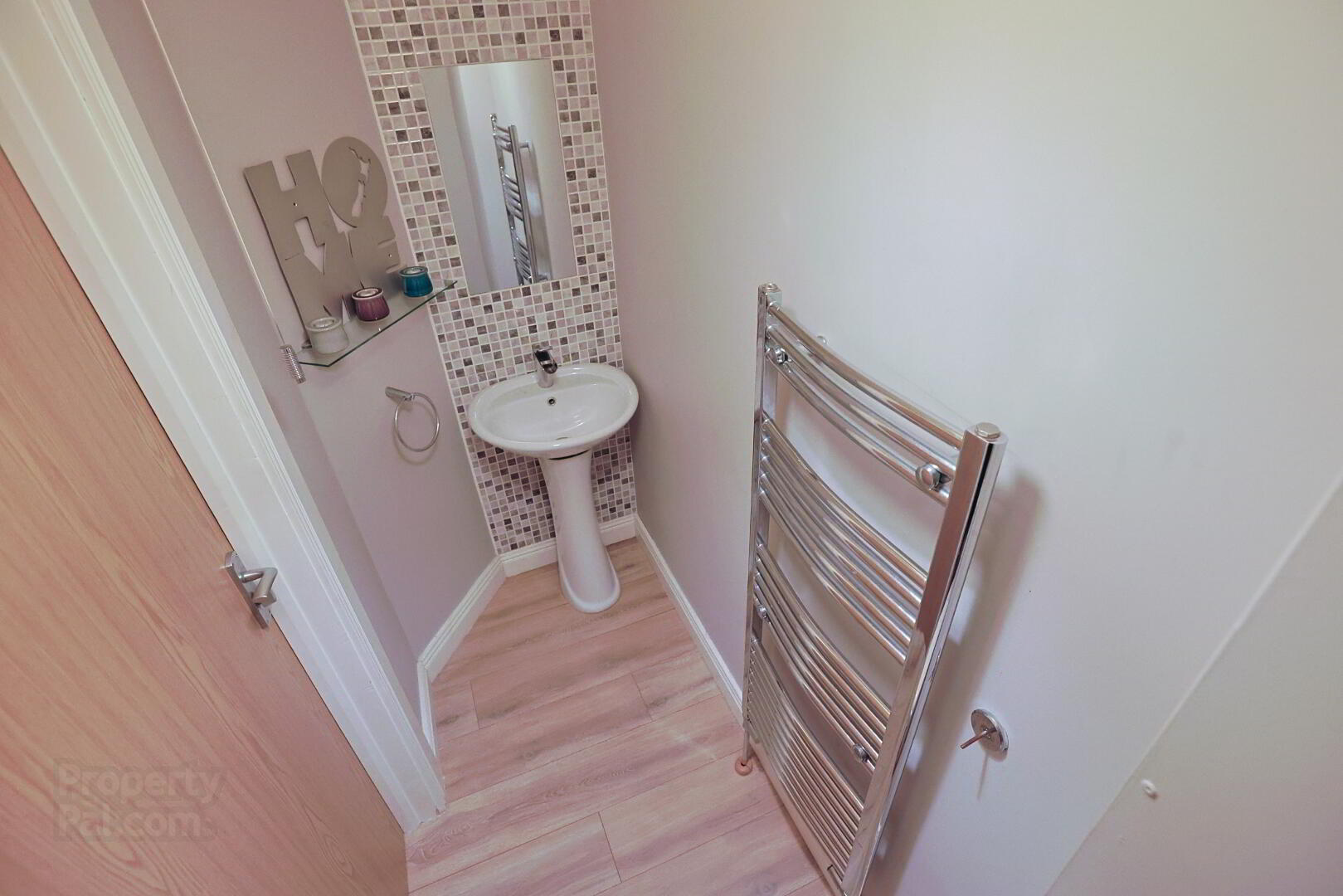 14 Roes Hill 28 of 68