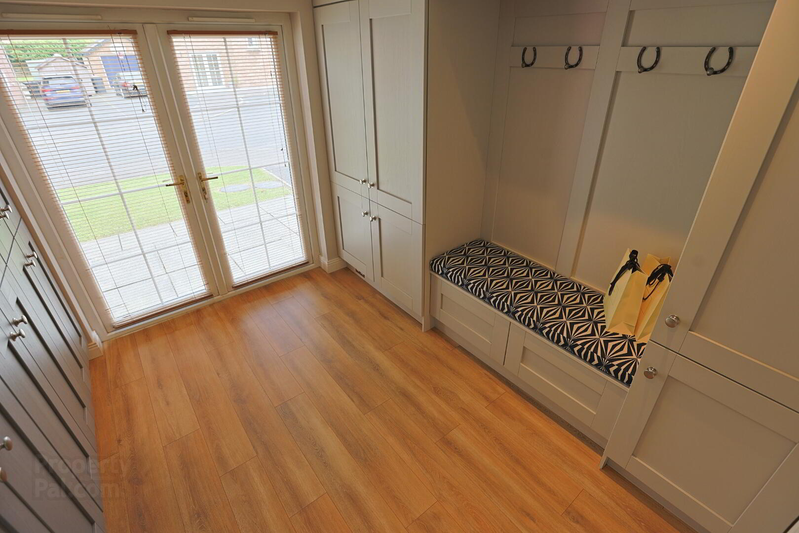 14 Roes Hill 15 of 68