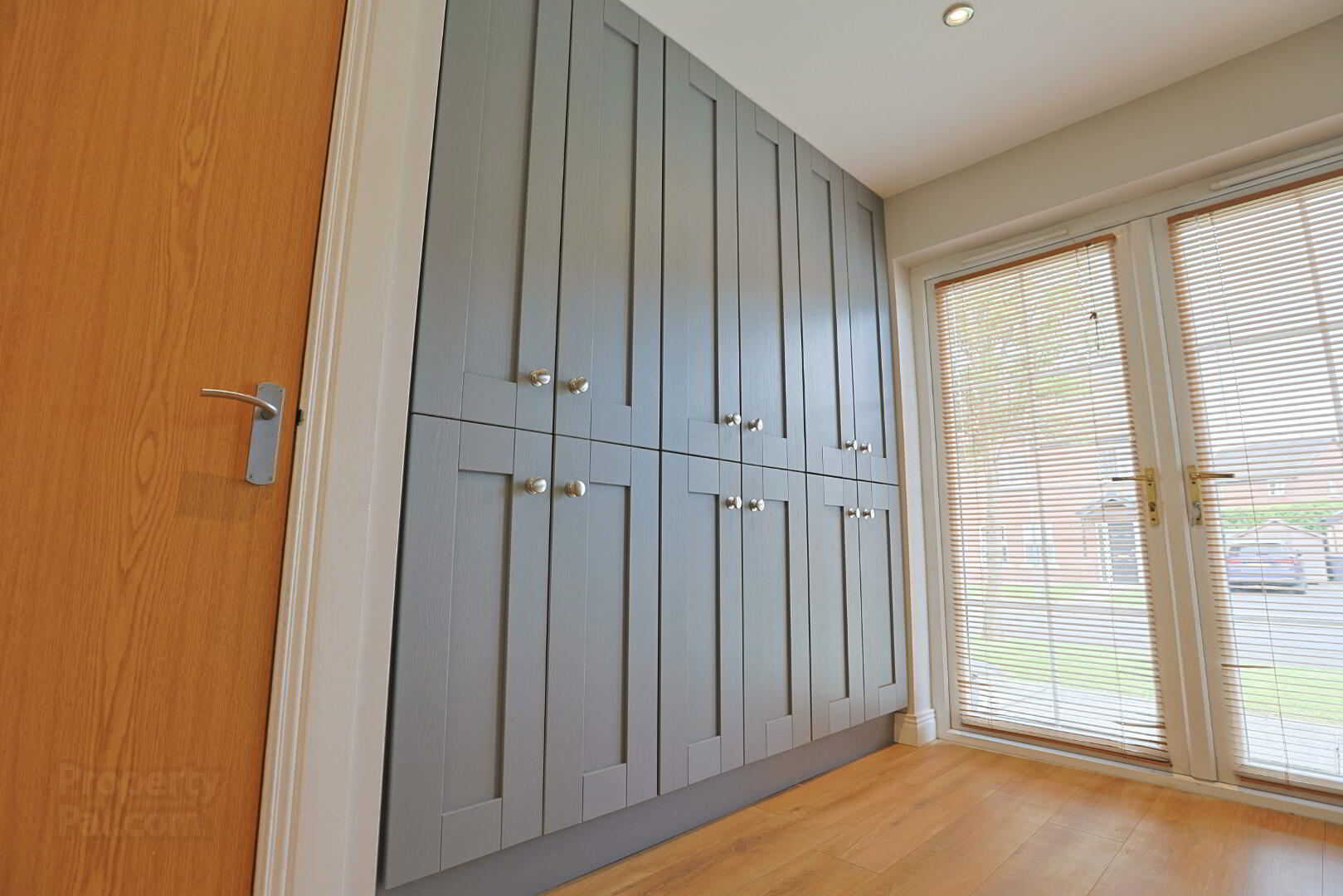14 Roes Hill 20 of 68