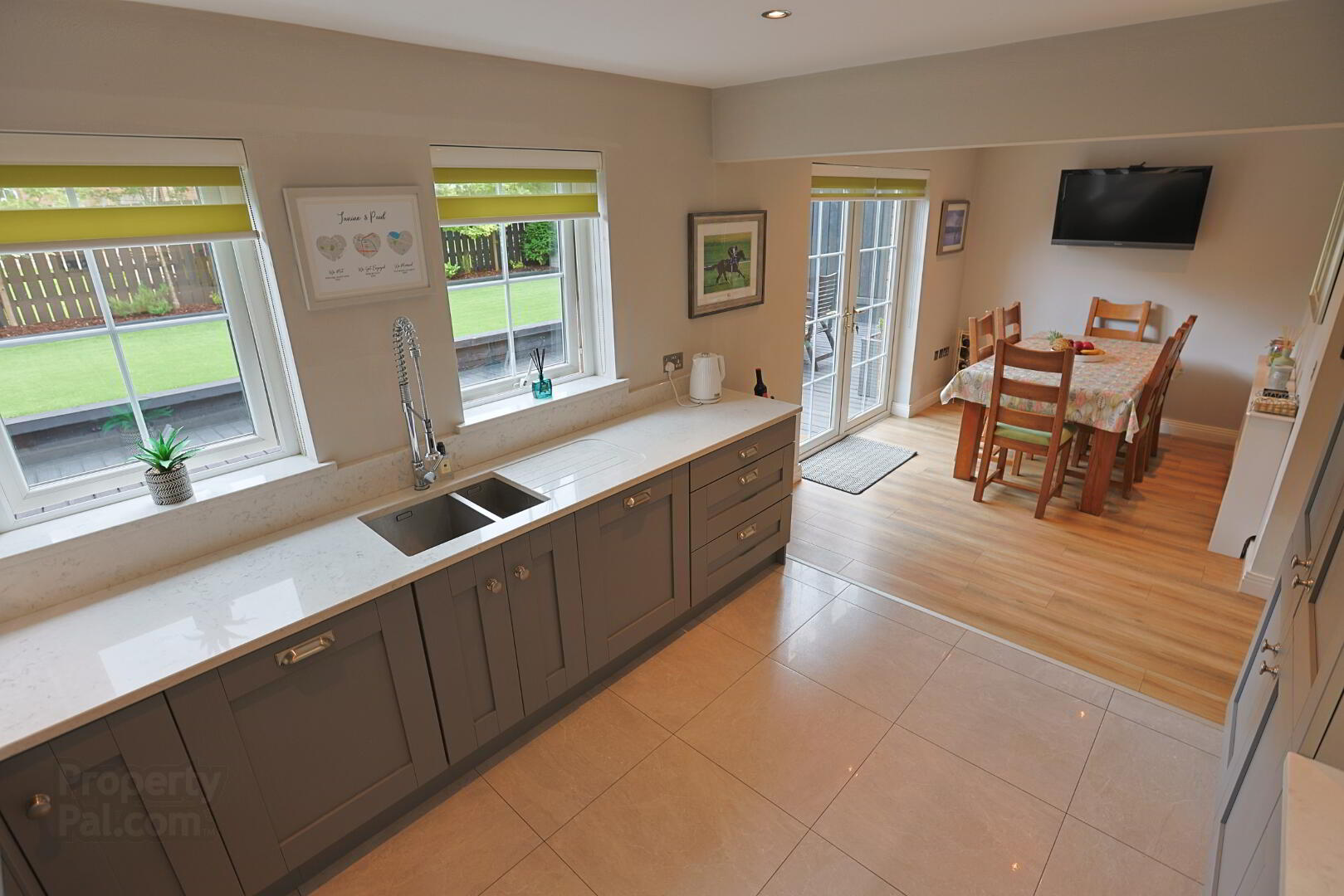 14 Roes Hill 22 of 68