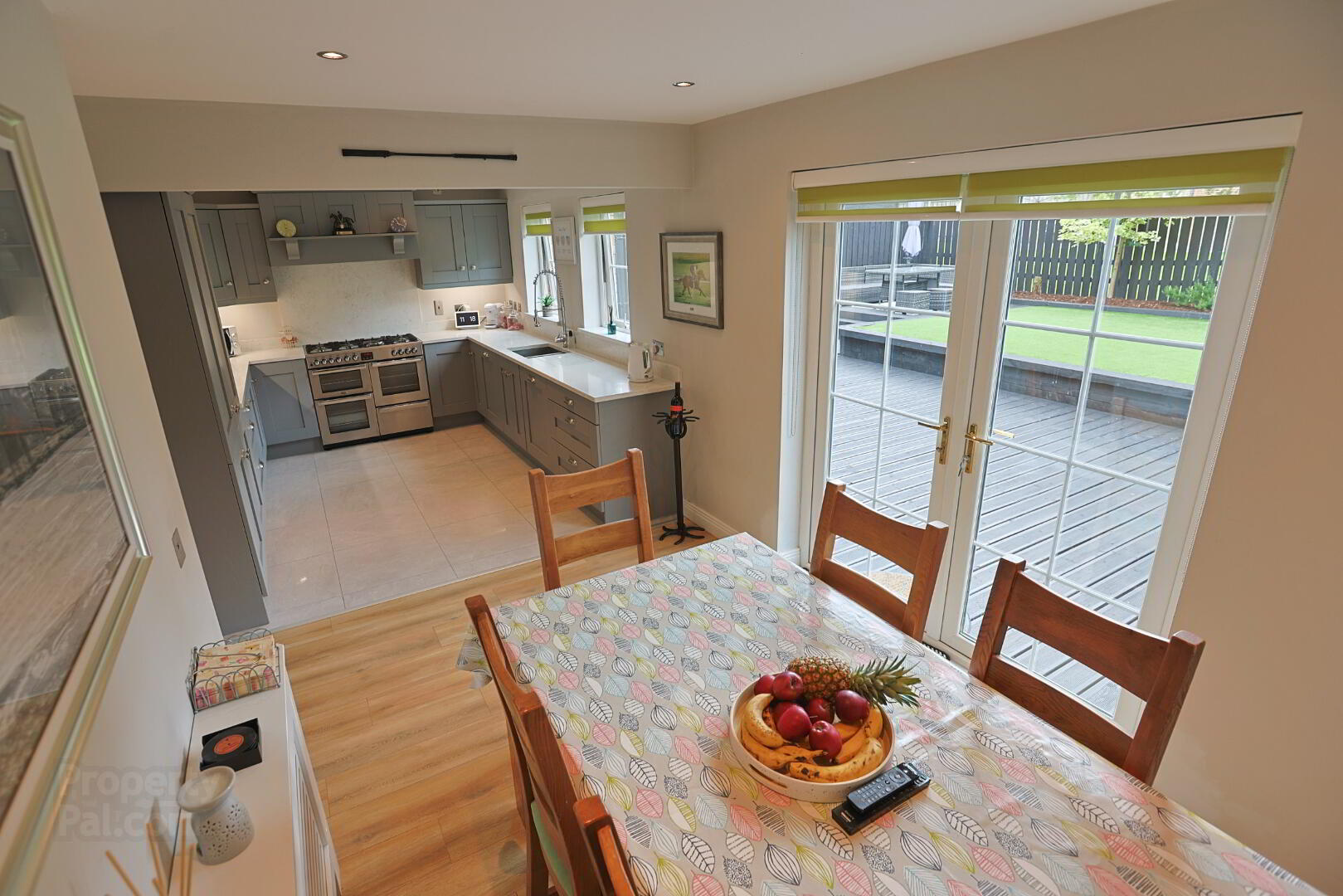 14 Roes Hill 25 of 68