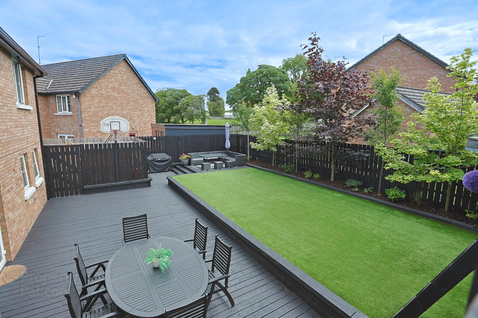 14 Roes Hill 63 of 68
