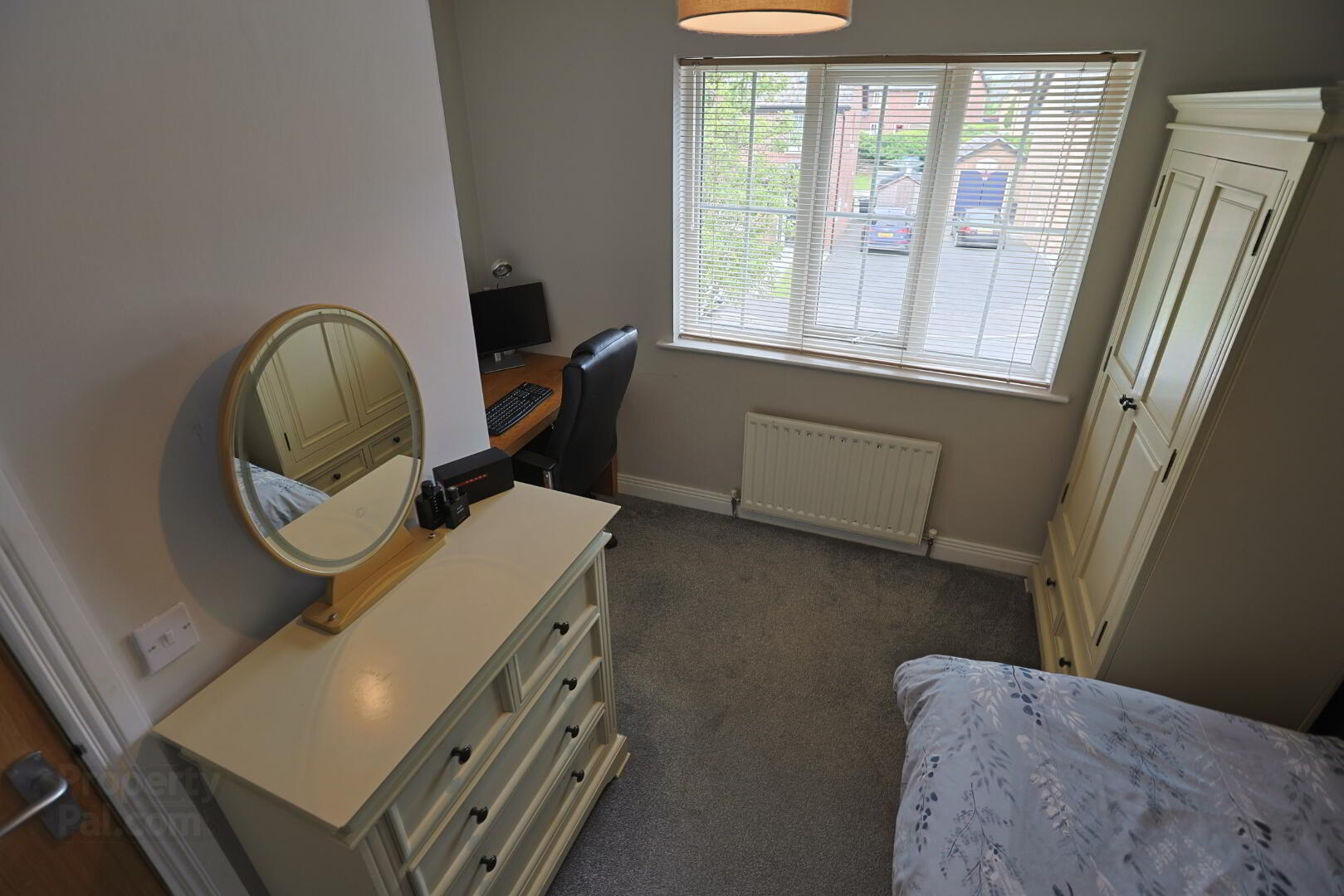 14 Roes Hill 47 of 68