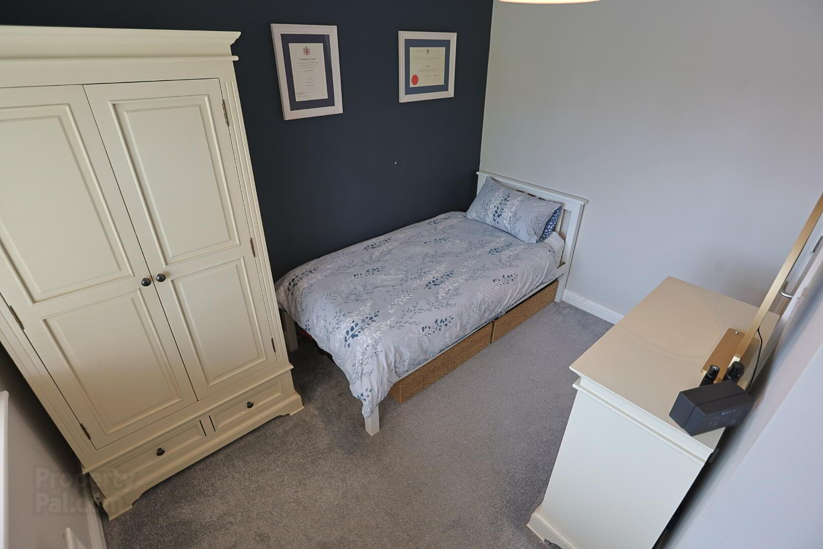 14 Roes Hill 49 of 68