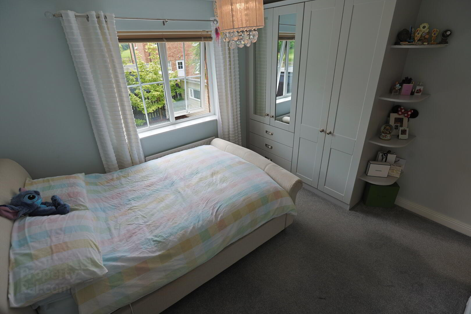 14 Roes Hill 56 of 68