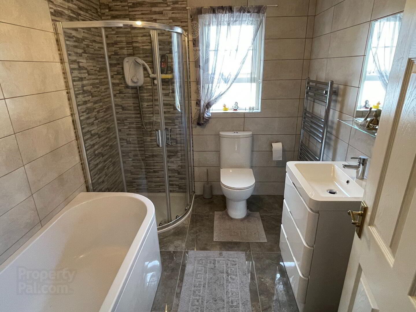 12 Cove Close 11 of 21