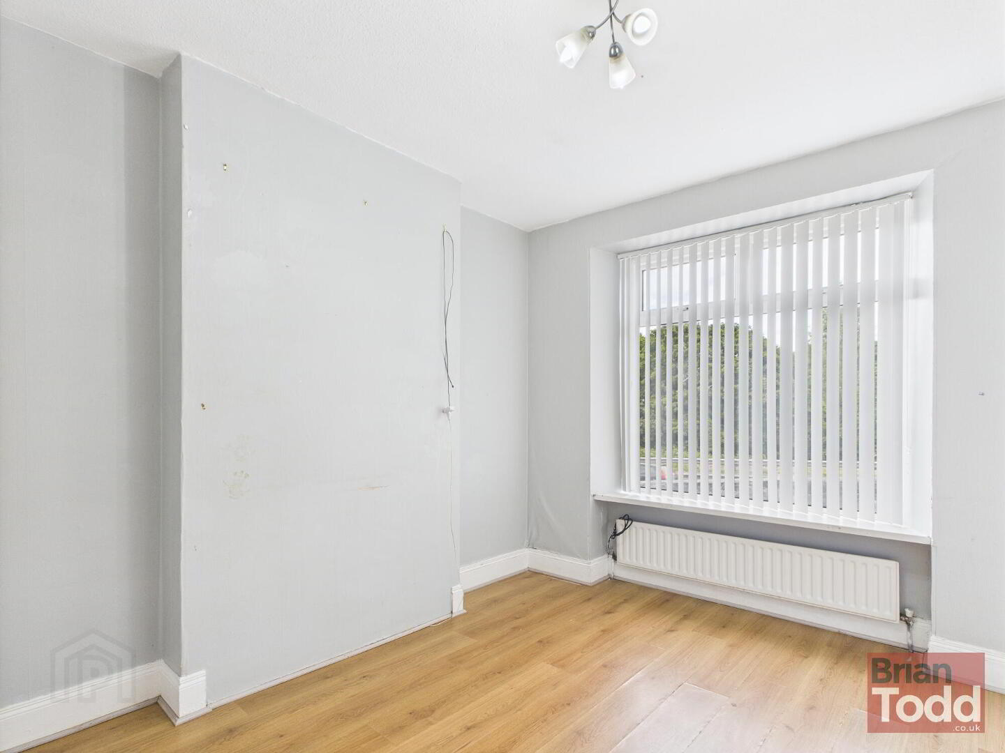 35 Kitcheners Avenue 3 of 14