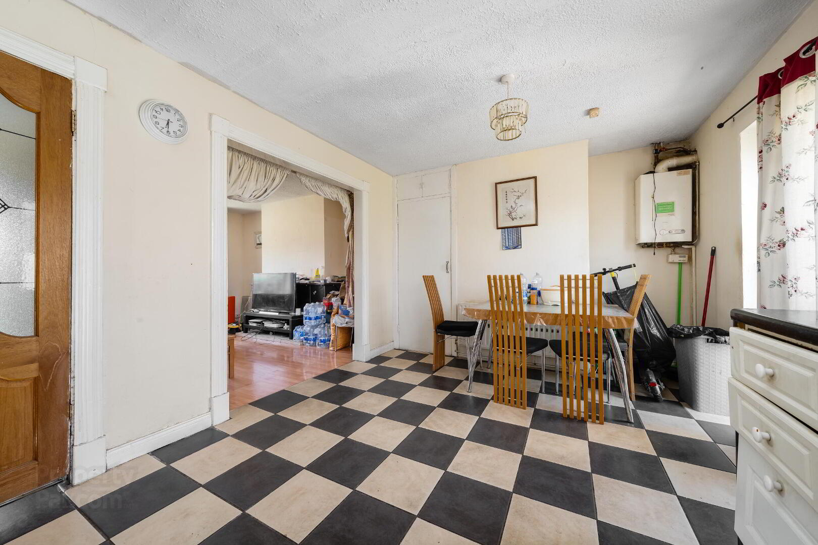 37 Oldchurch Crescent 9 of 24