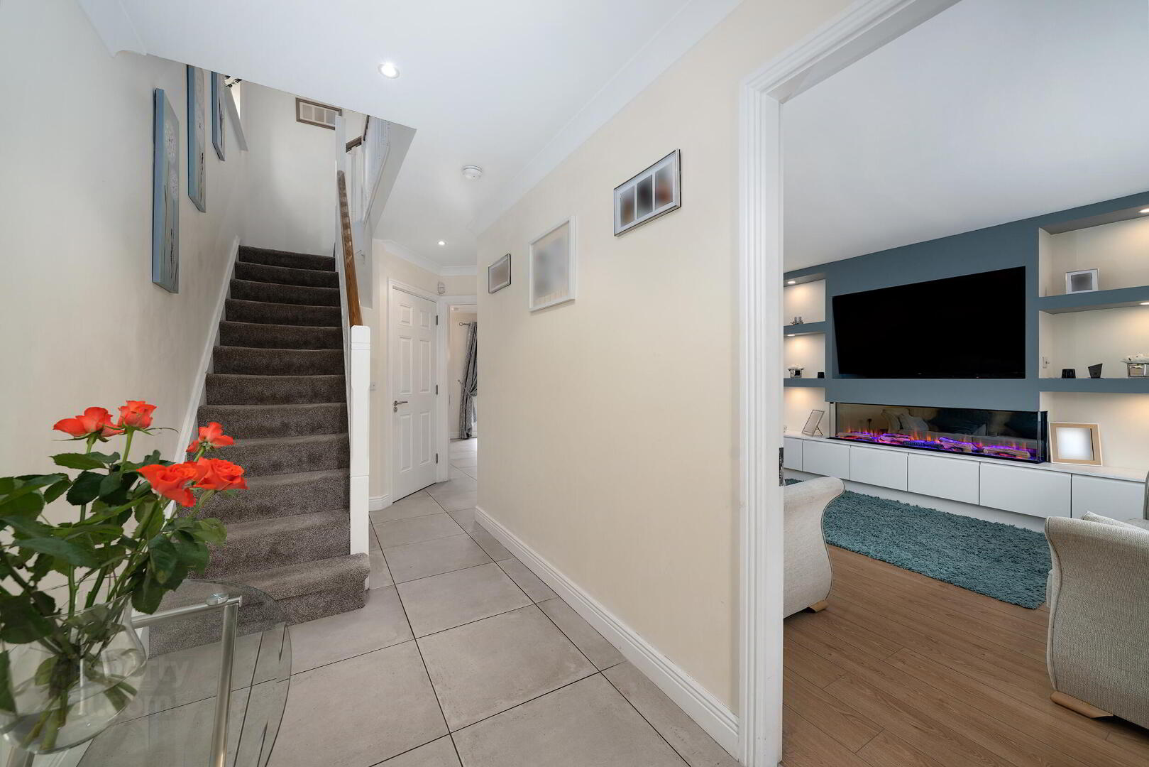 41 Broadfield Drive 3 of 32