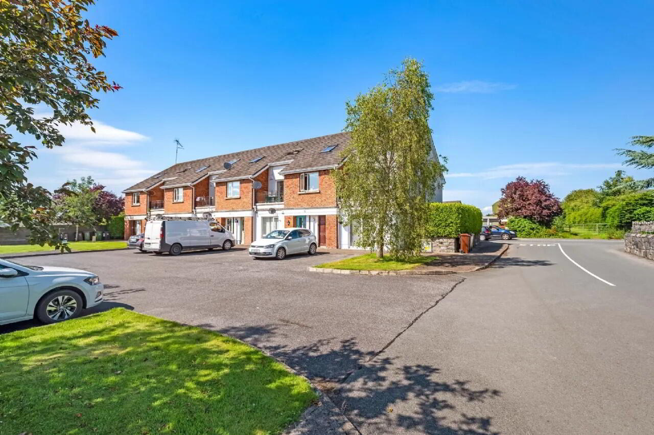 3 Fortune Court 4 of 19