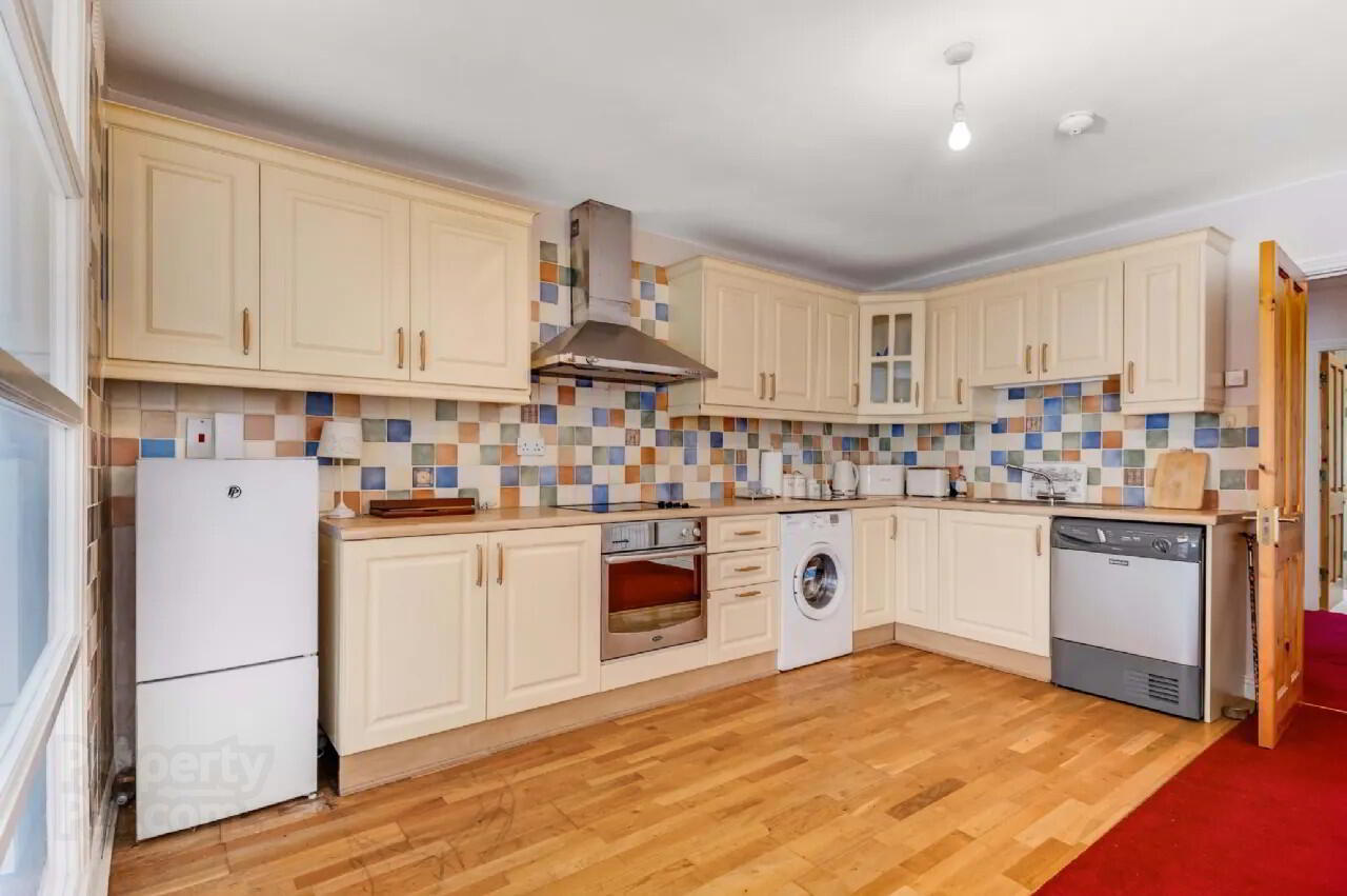 3 Fortune Court 7 of 19