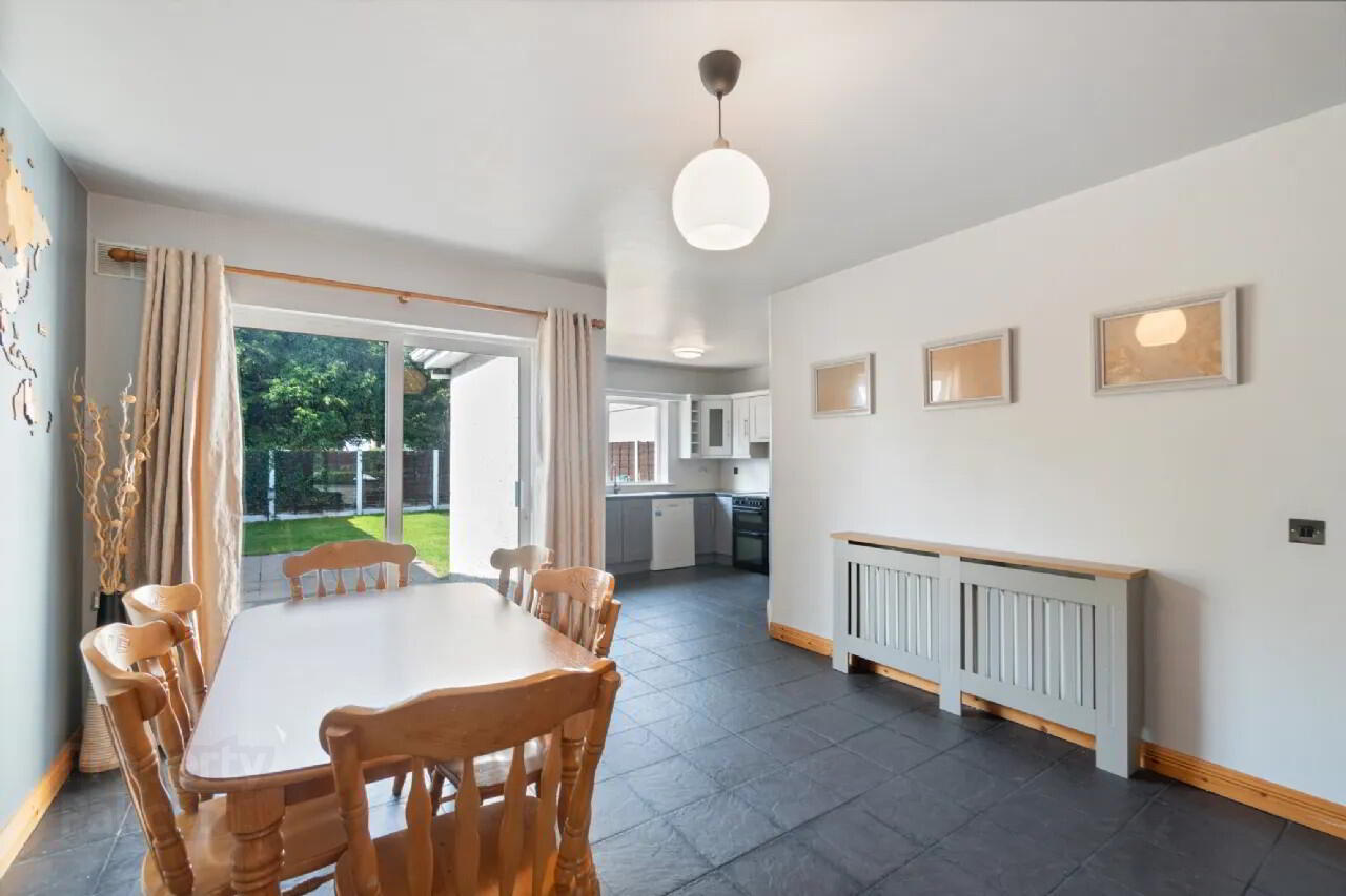 47 Elm Park 8 of 23
